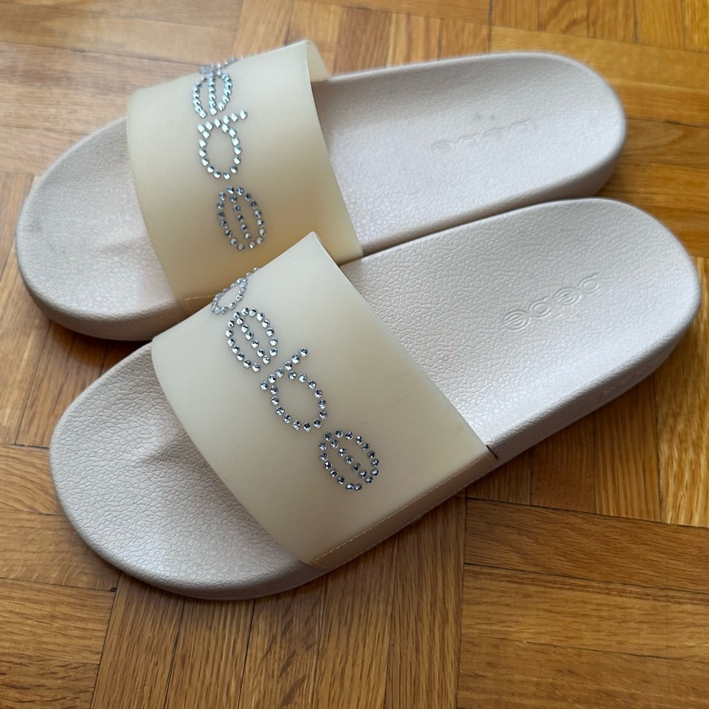 Bebe Cream Slide Sandals